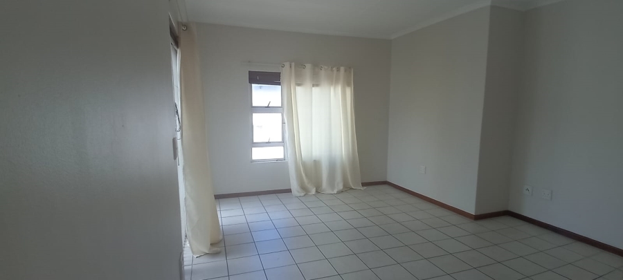 To Let 2 Bedroom Property for Rent in Okennedyville Western Cape